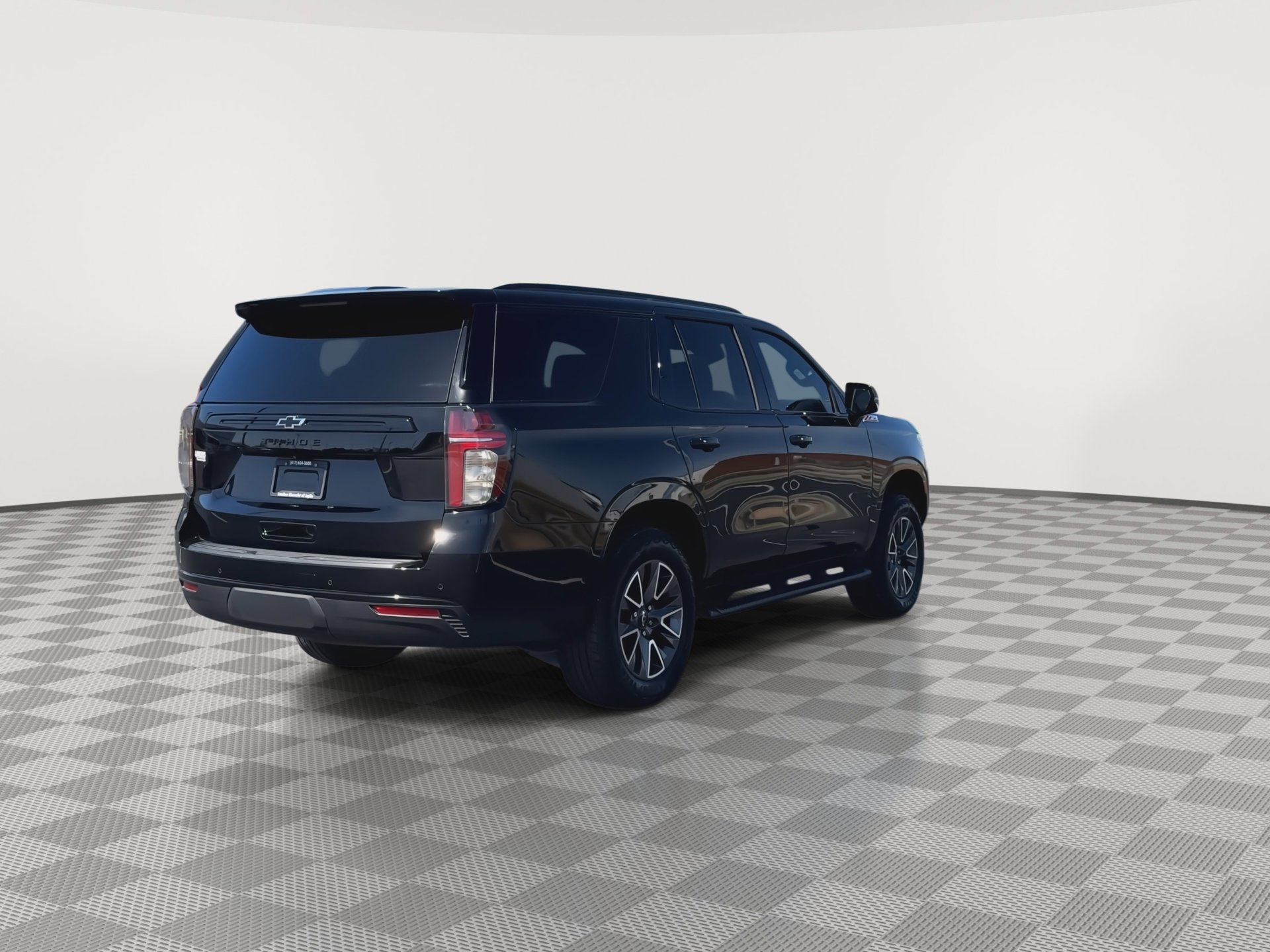 Certified 2024 Chevrolet Tahoe Z71 w/ Luxury Package image 8
