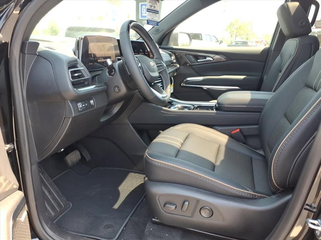 New 2026 Chevrolet Traverse High Country FWD image 9