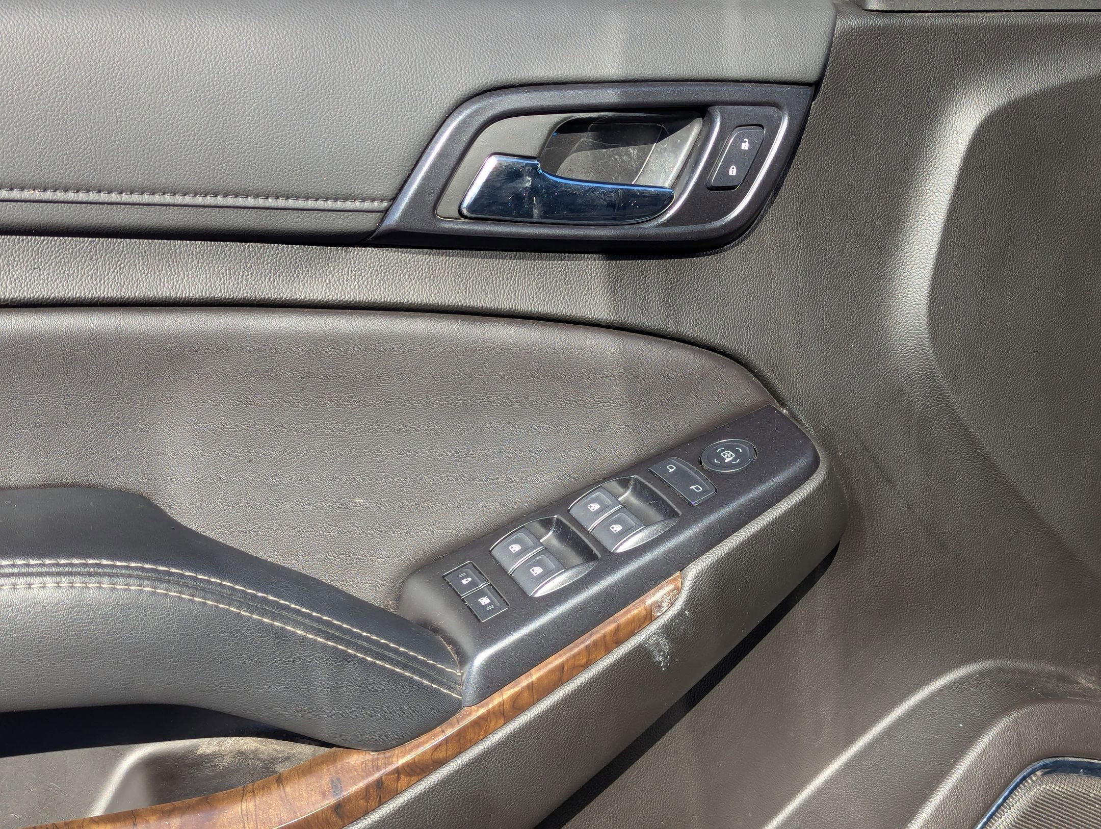 Used 2020 Chevrolet Tahoe LS image 12