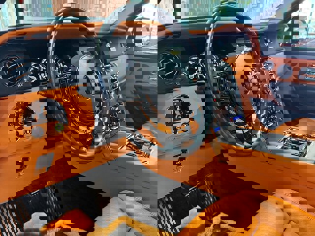 Used 2023 Rolls-Royce Cullinan w/ Dark Exterior Package image 24