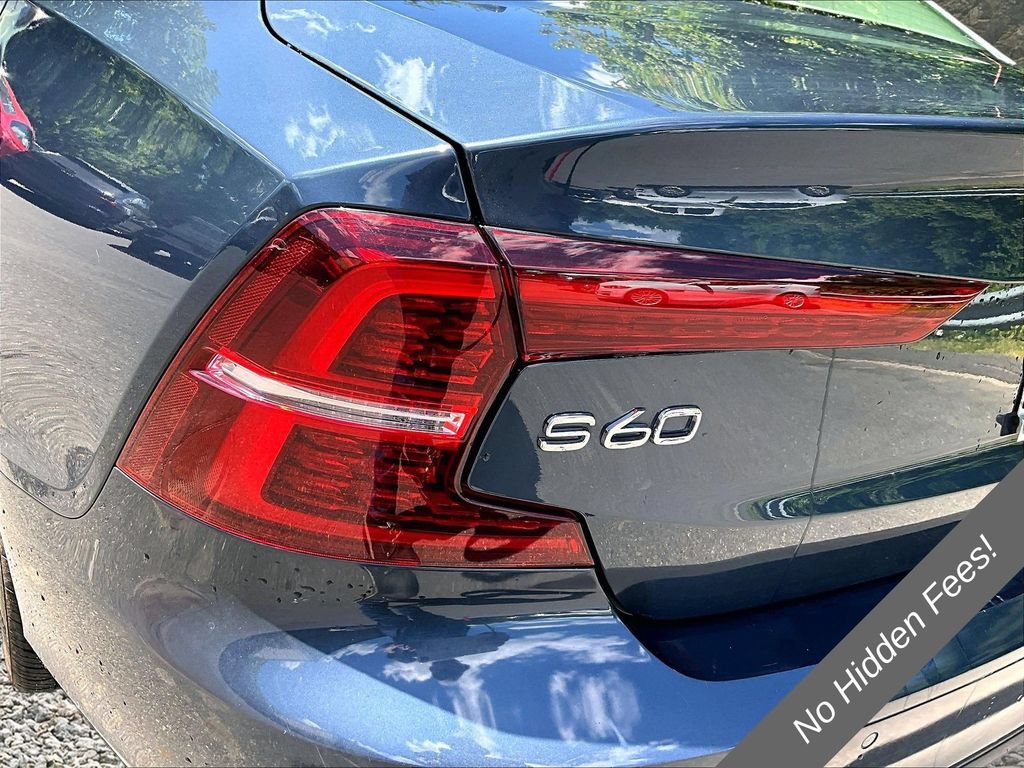 Used 2021 Volvo S60 T5 Momentum FWD image 28