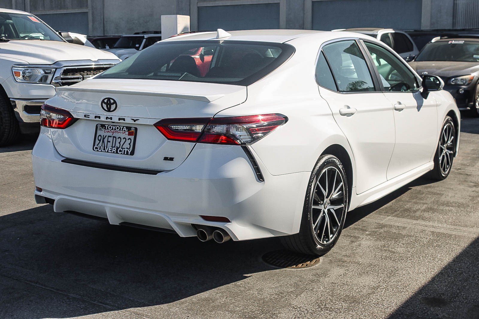 Certified 2024 Toyota Camry SE FWD image 9