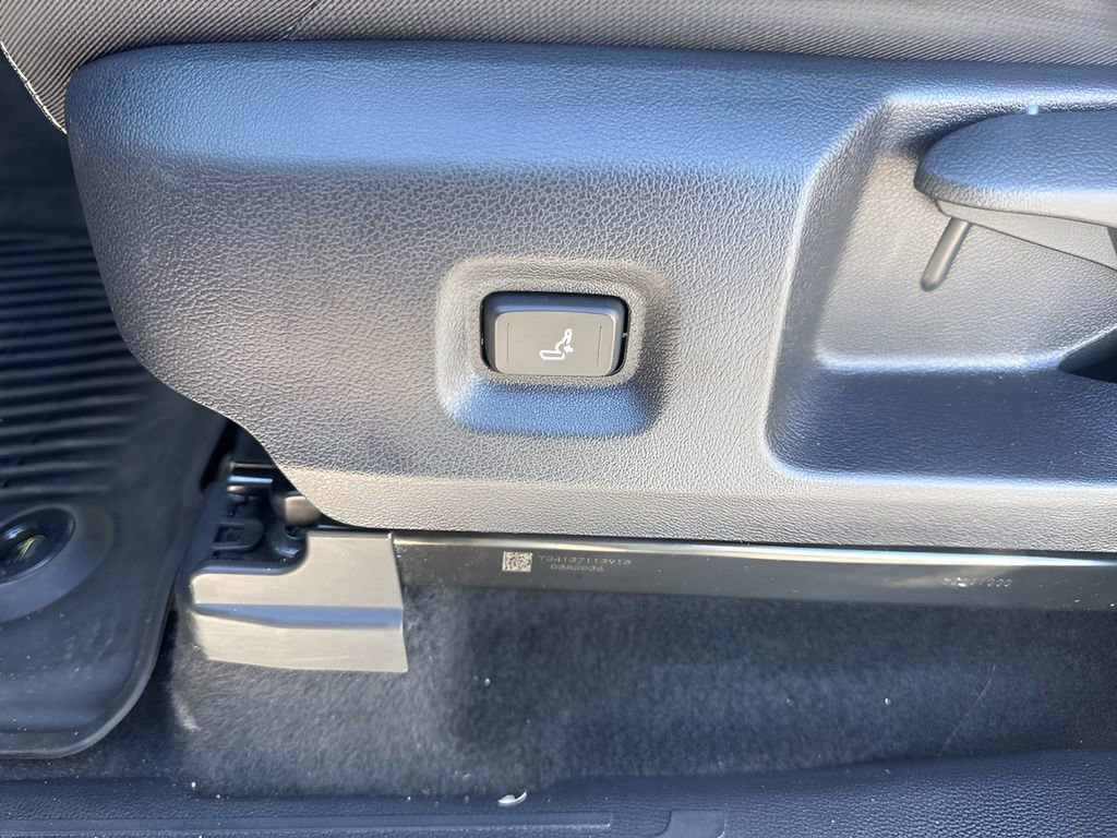 Used 2024 Toyota Tacoma TRD Off-Road image 10