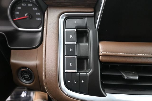 Used 2021 Chevrolet Tahoe High Country w/ Premium Package AWD/4WD image 31