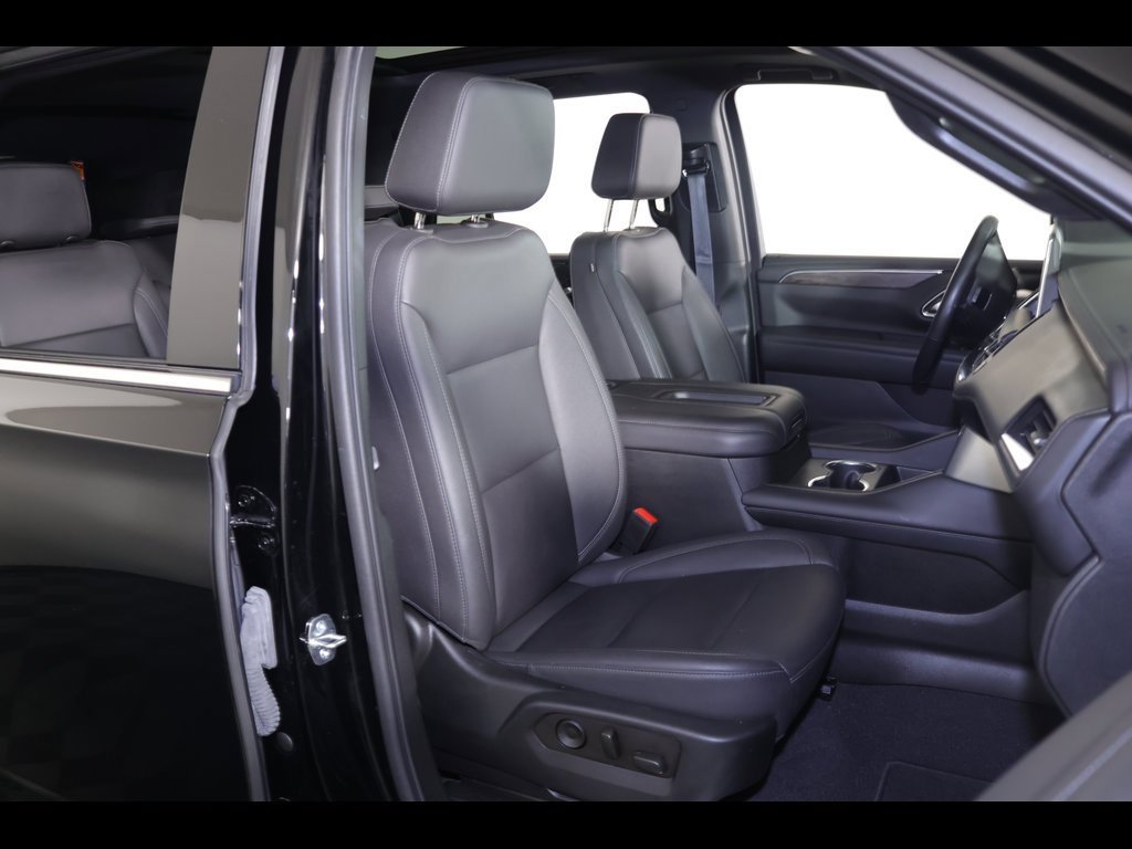 Used 2022 Chevrolet Tahoe LT w/ Luxury Package image 33