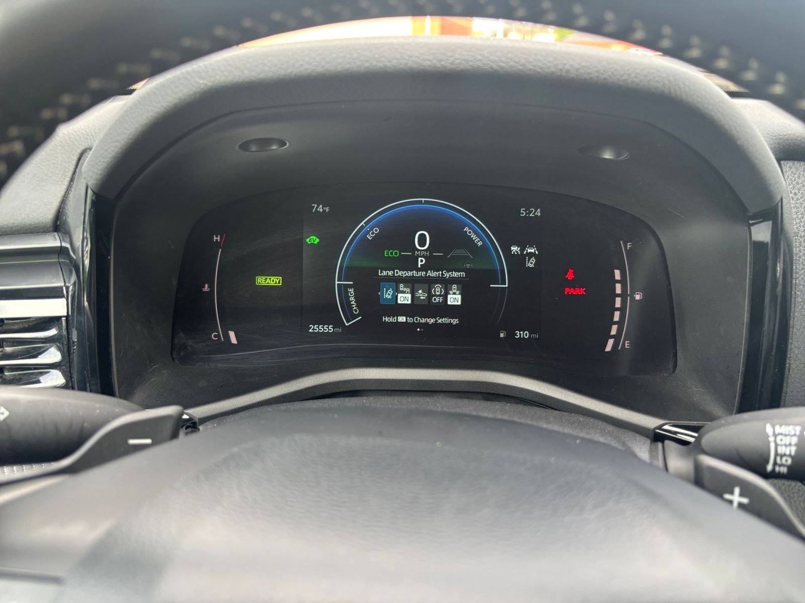 Used 2025 Toyota Camry SE image 38