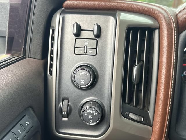 Used 2019 Chevrolet Silverado 3500 High Country w/ Duramax Plus Package AWD/4WD image 17