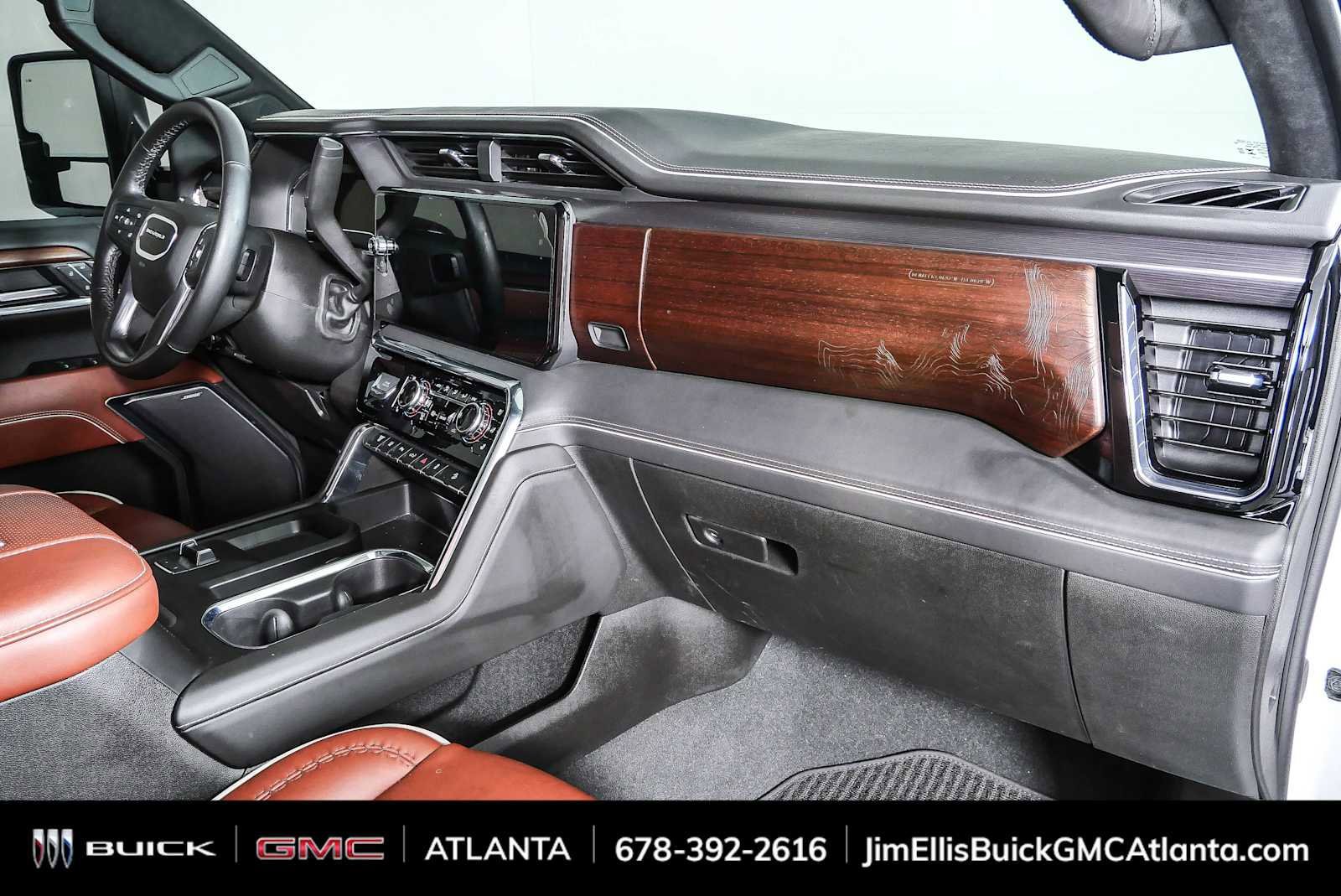 Used 2025 GMC Sierra 2500 Denali Ultimate AWD/4WD image 24