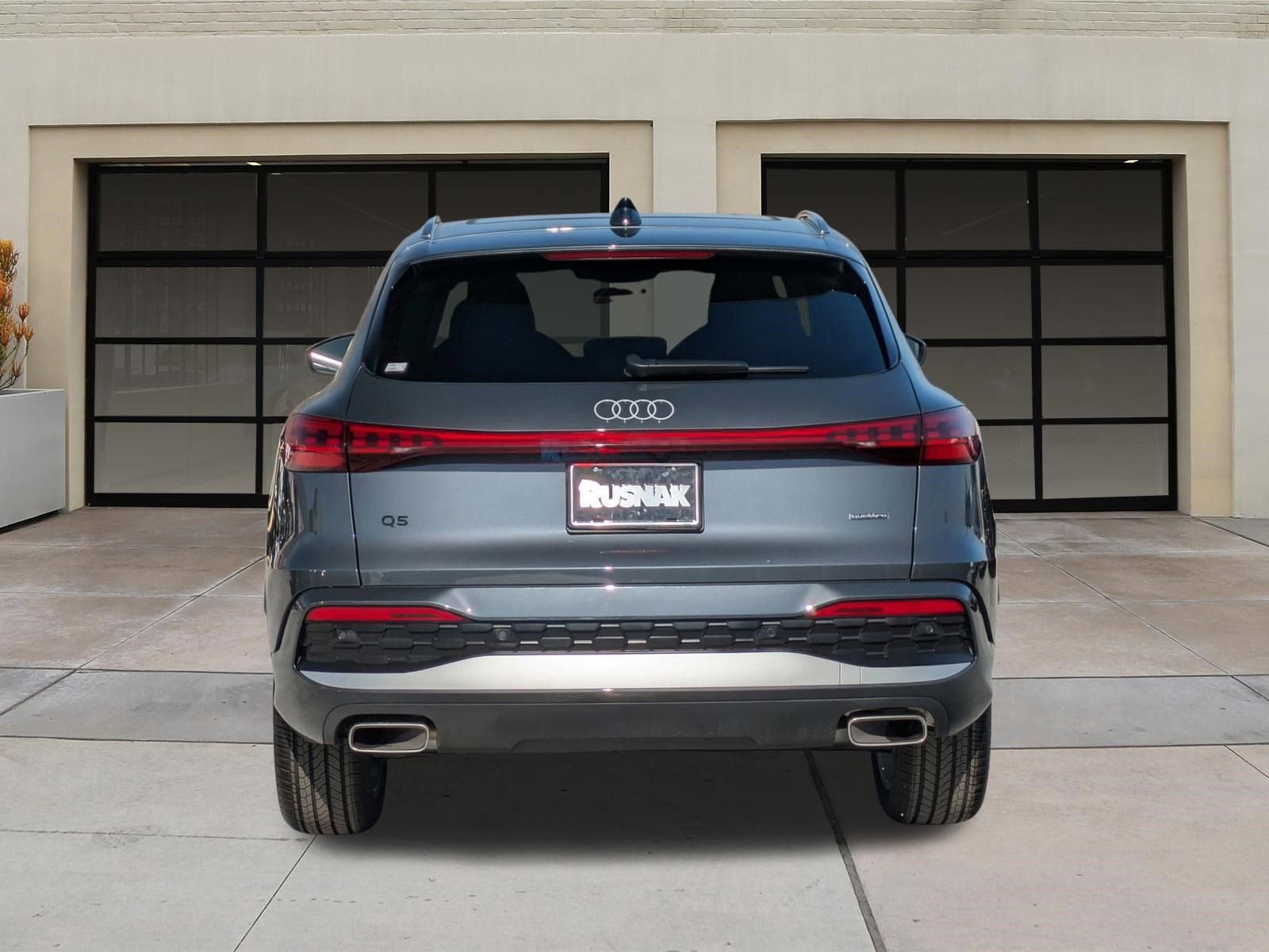 Used 2025 Audi Q5 Premium Plus w/ Premium Plus image 5