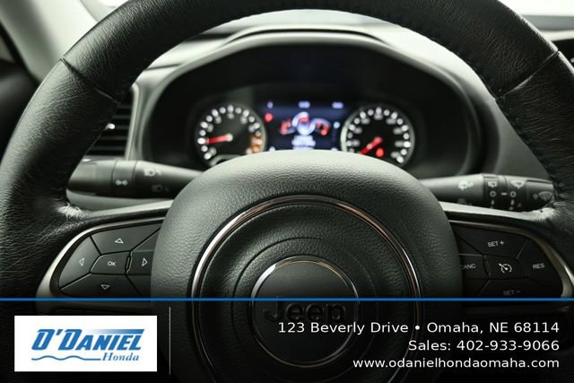 Used 2018 Jeep Renegade Limited AWD/4WD image 29