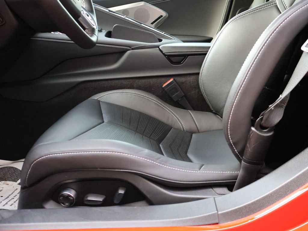 Used 2024 Chevrolet Corvette Stingray Preferred Cpe w/ Z51 Performance Package image 37