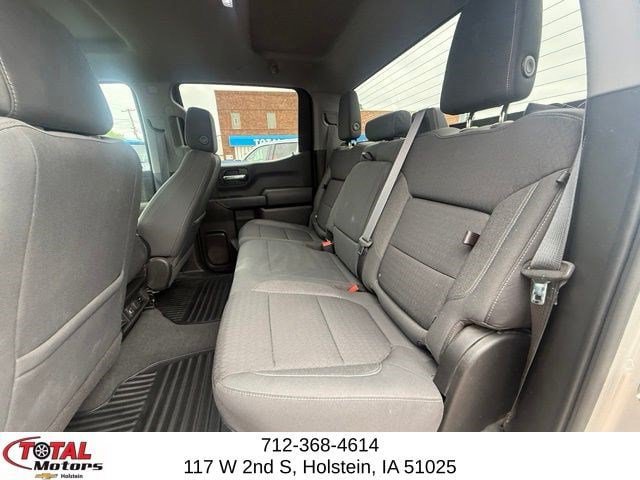 Used 2021 Chevrolet Silverado 1500 LT w/ Z71 Off-Road Package AWD/4WD image 11