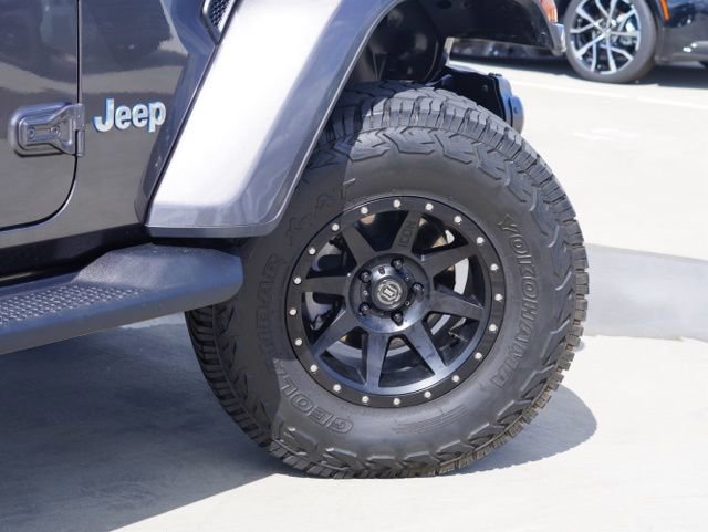 Used 2021 Jeep Wrangler Unlimited Sahara w/ Cold Weather Group AWD/4WD image 8
