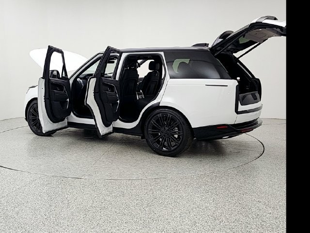 New 2026 Land Rover Range Rover SE AWD/4WD image 12