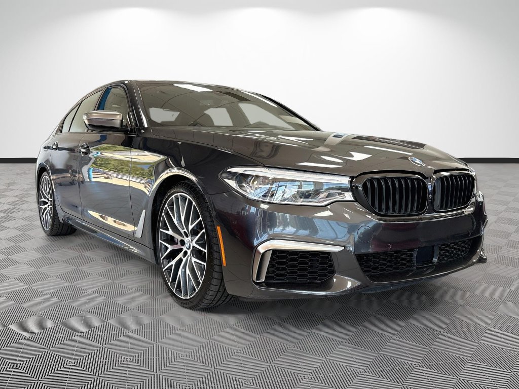 Used 2020 BMW M550i xDrive AWD/4WD image 3