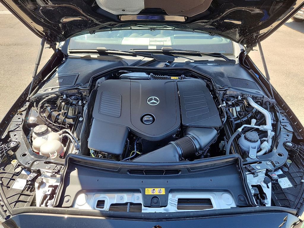 Used 2025 Mercedes-Benz C 300 Sedan image 10