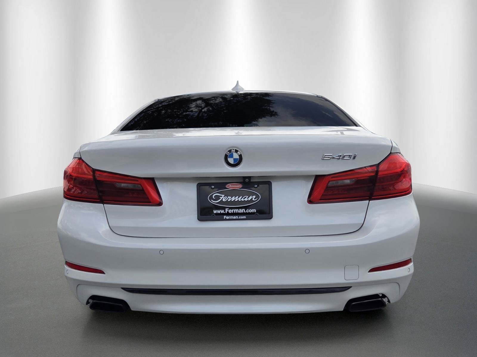 Used 2019 BMW 540i w/ Premium Package RWD image 6