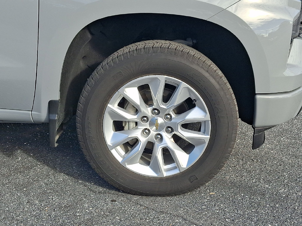 Used 2025 Chevrolet Silverado 1500 Custom AWD/4WD image 8