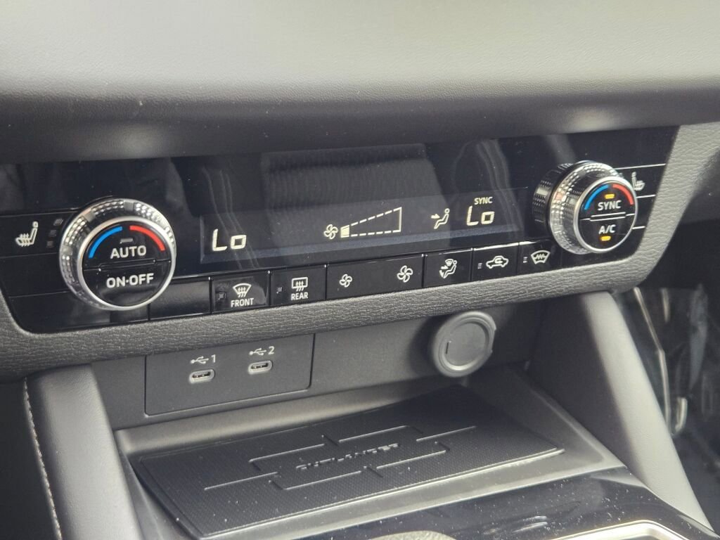 New 2026 Mitsubishi Outlander ES AWD/4WD image 19