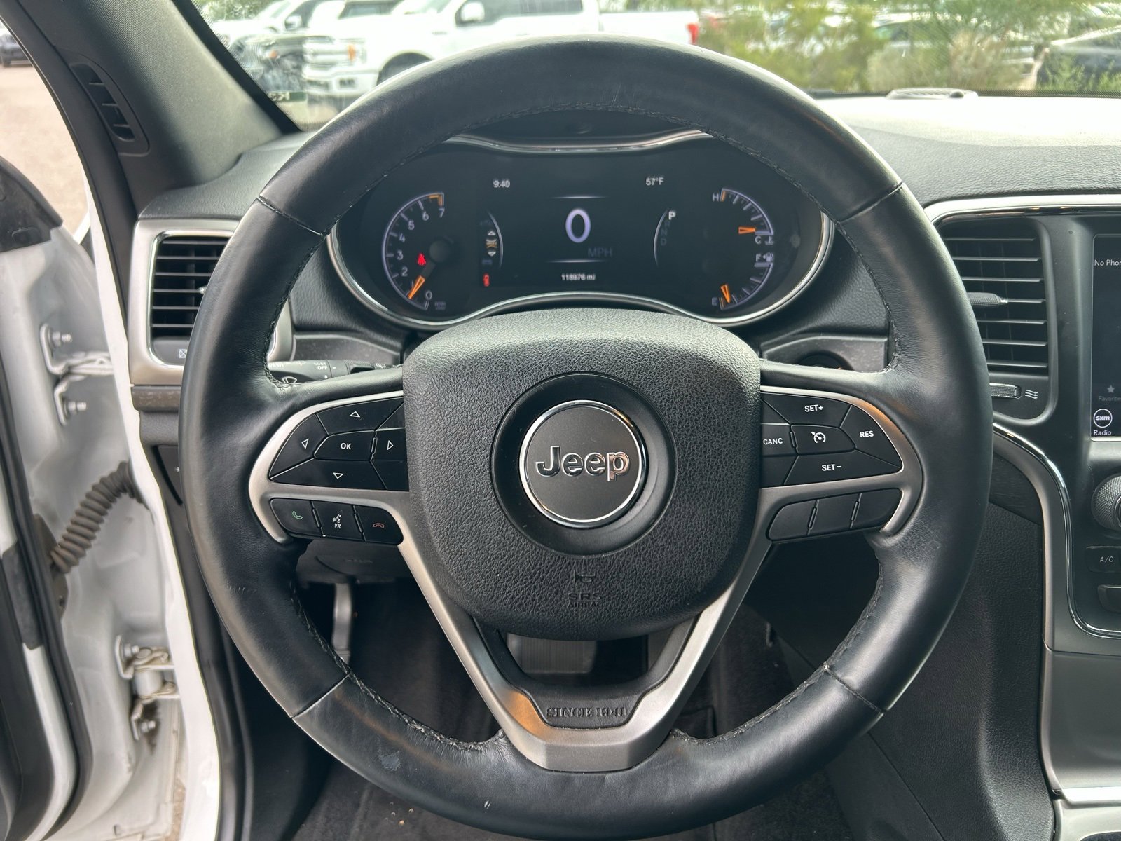 Used 2018 Jeep Grand Cherokee Altitude image 18