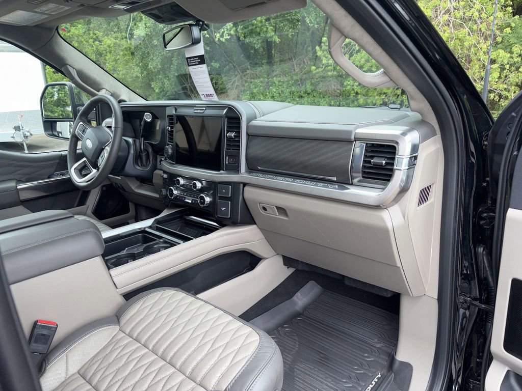 Used 2026 Ford F450 Platinum AWD/4WD image 30