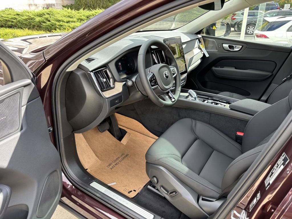 New 2026 Volvo XC60 B5 Plus w/ Protection Package Premier image 23