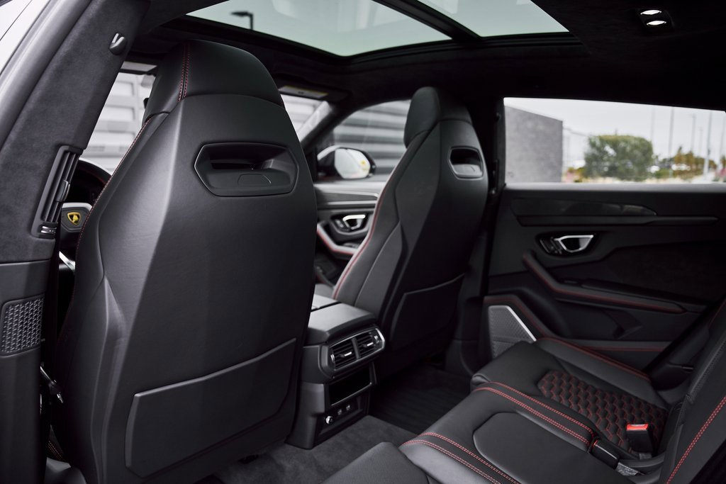Used 2021 Lamborghini Urus image 40