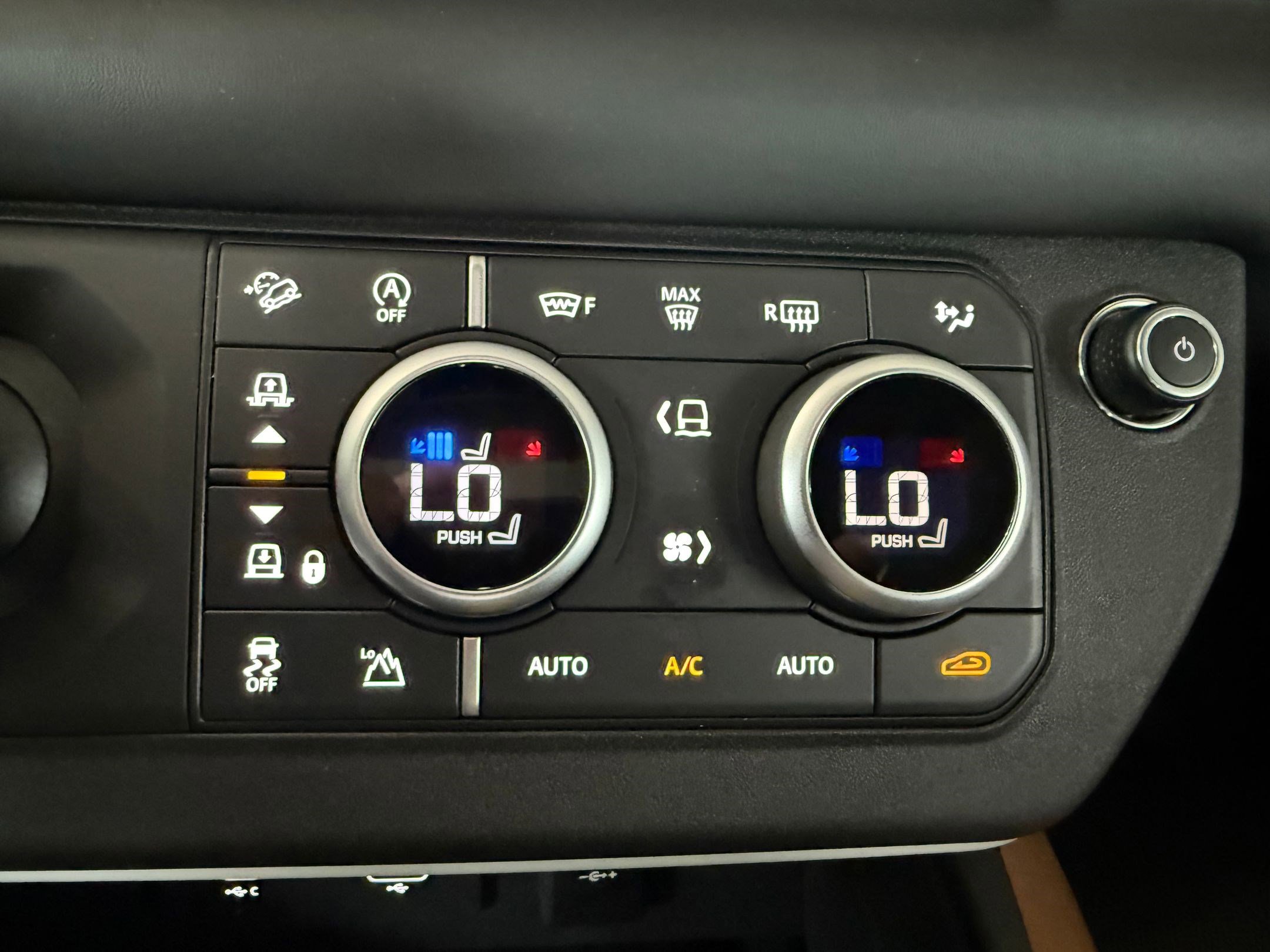 Certified 2024 Land Rover Defender 110 X-Dynamic SE image 26