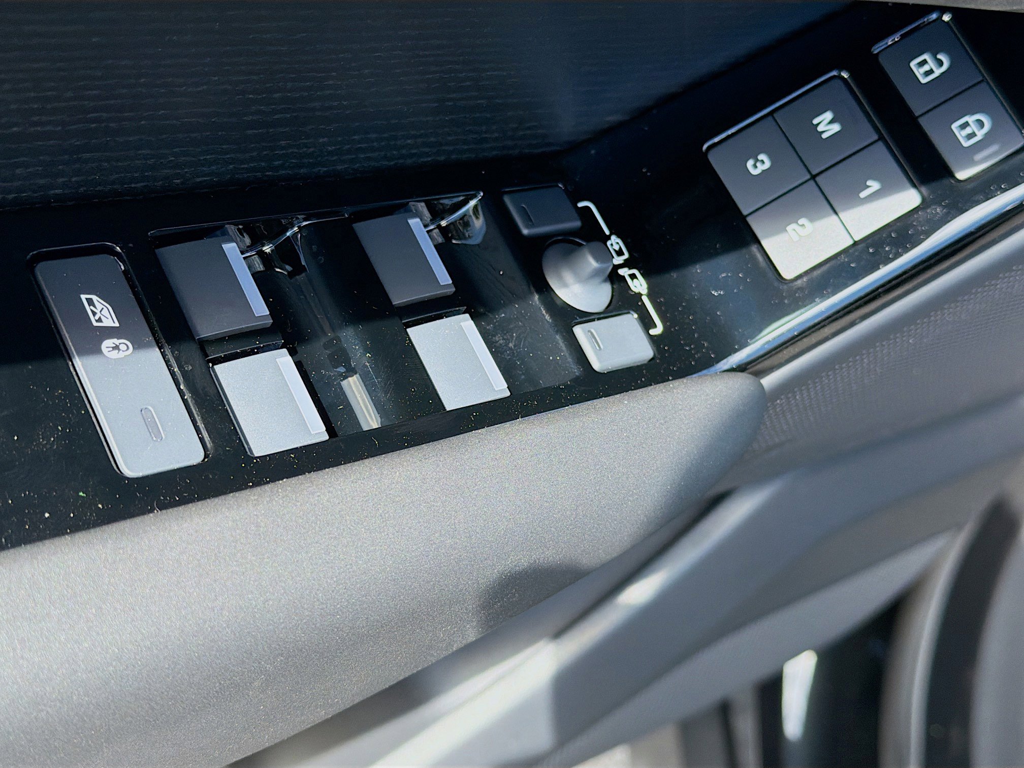 New 2026 Land Rover Range Rover Velar Dynamic SE image 22