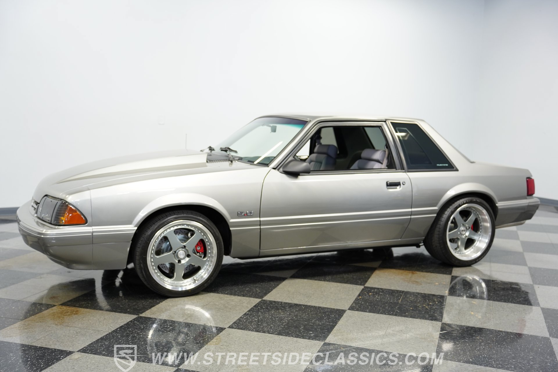 Used 1987 Ford Mustang LX RWD image 8