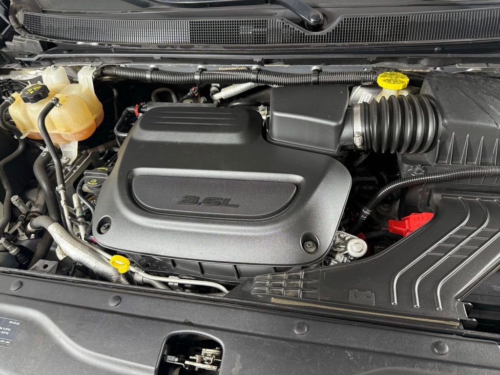 Used 2020 Chrysler Pacifica Limited image 30