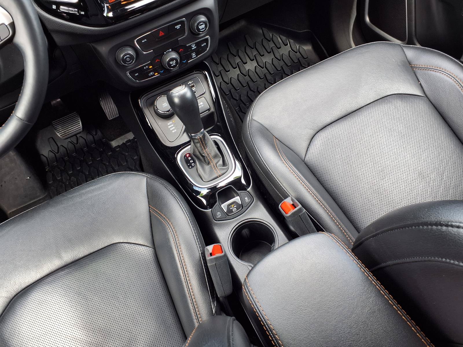 Used 2019 Jeep Compass Limited AWD/4WD image 10