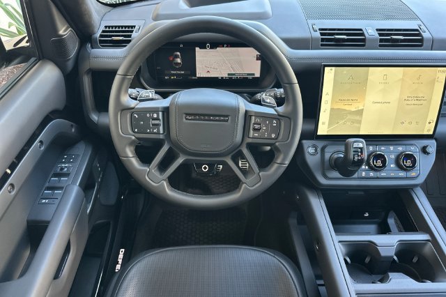 New 2026 Land Rover Defender 110 AWD/4WD image 13