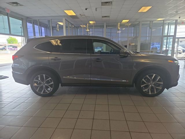 Used 2024 Acura MDX SH-AWD w/ Technology Package image 9