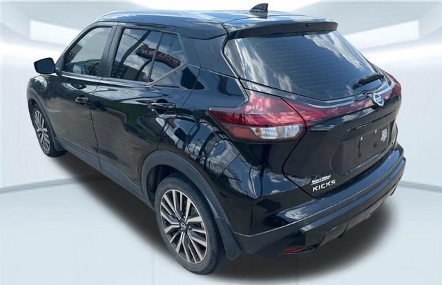 Used 2021 Nissan Kicks SV FWD image 3