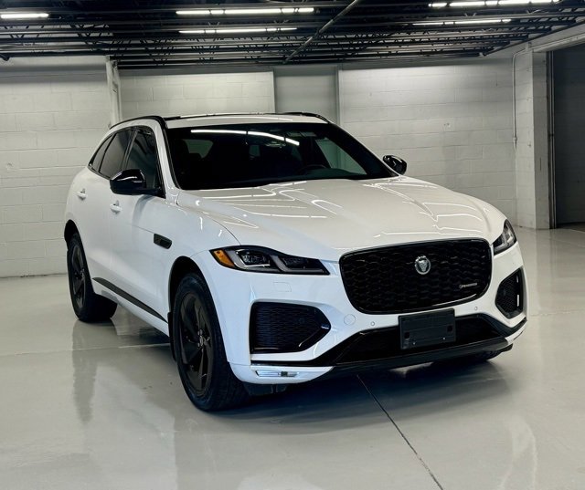Used 2024 Jaguar F-PACE R-Dynamic S image 5
