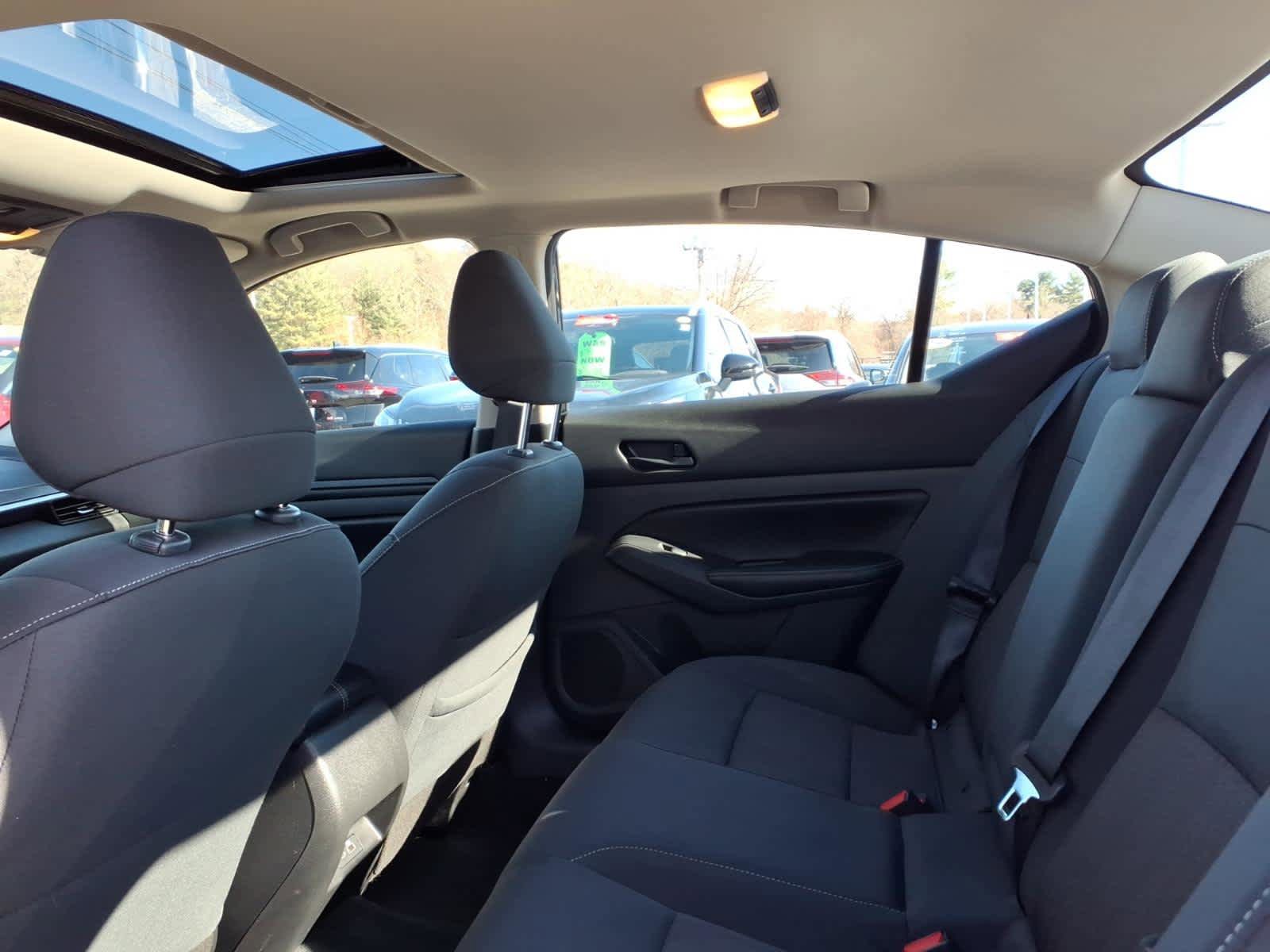 Certified 2024 Nissan Altima 2.5 SV w/ SV Premium Package AWD/4WD image 18