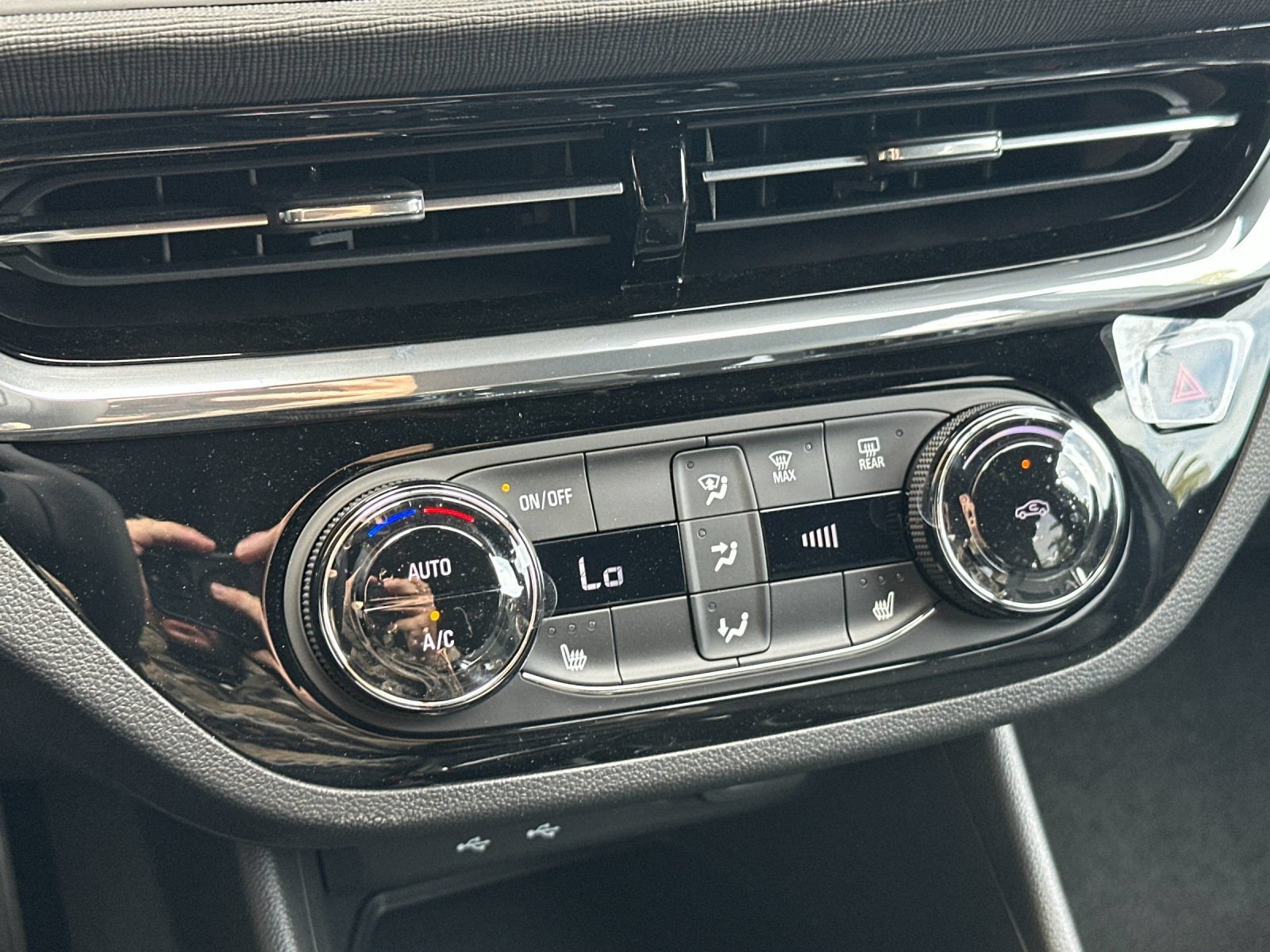New 2026 Buick Envista Sport Touring w/ Convenience I Package FWD image 20