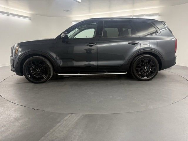 Used 2022 Kia Telluride SX w/ SX Prestige Package image 5