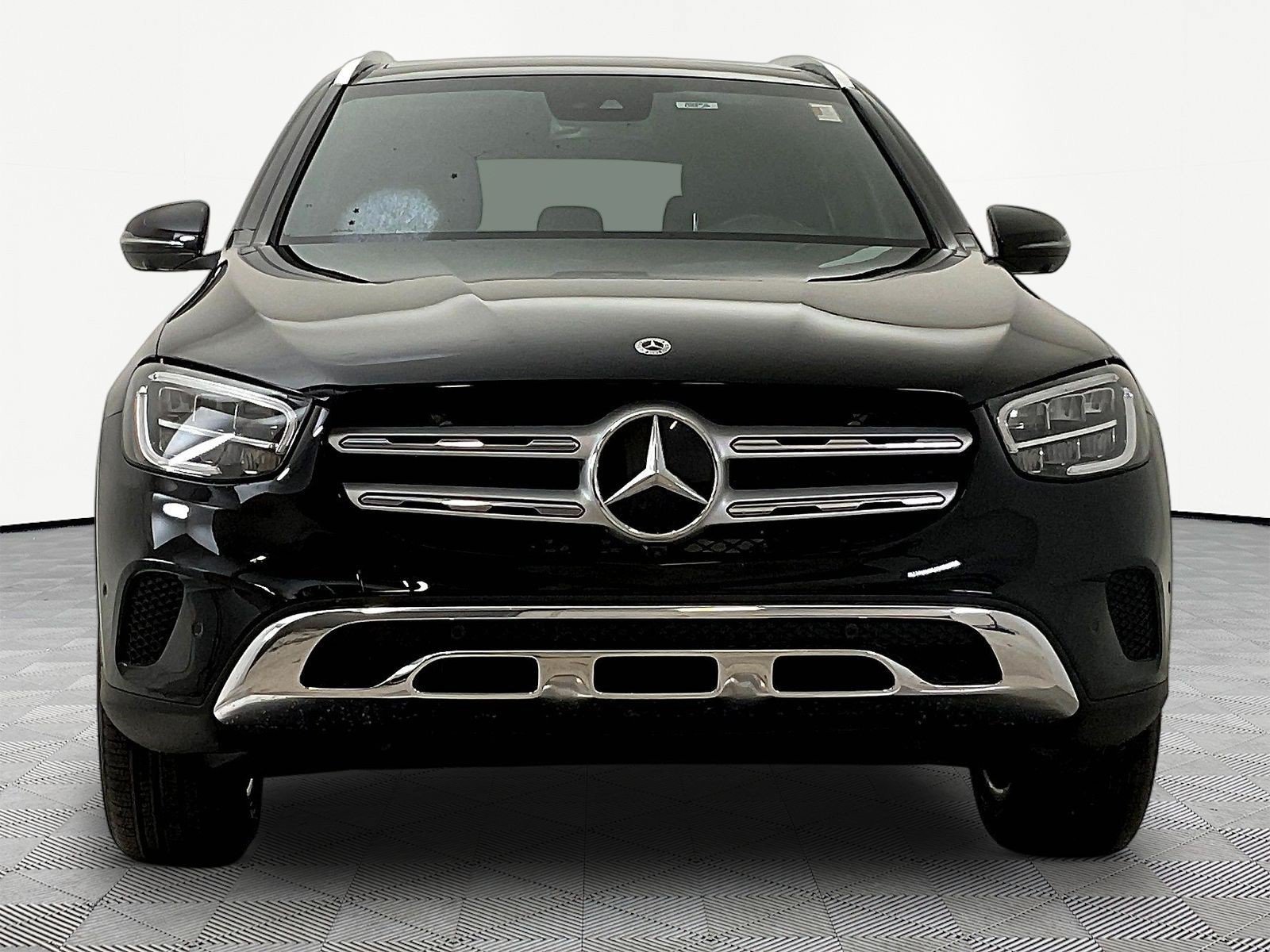 Certified 2022 Mercedes-Benz GLC 300 4MATIC image 2