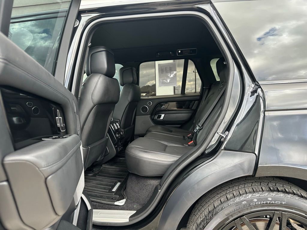Used 2019 Land Rover Range Rover HSE image 20
