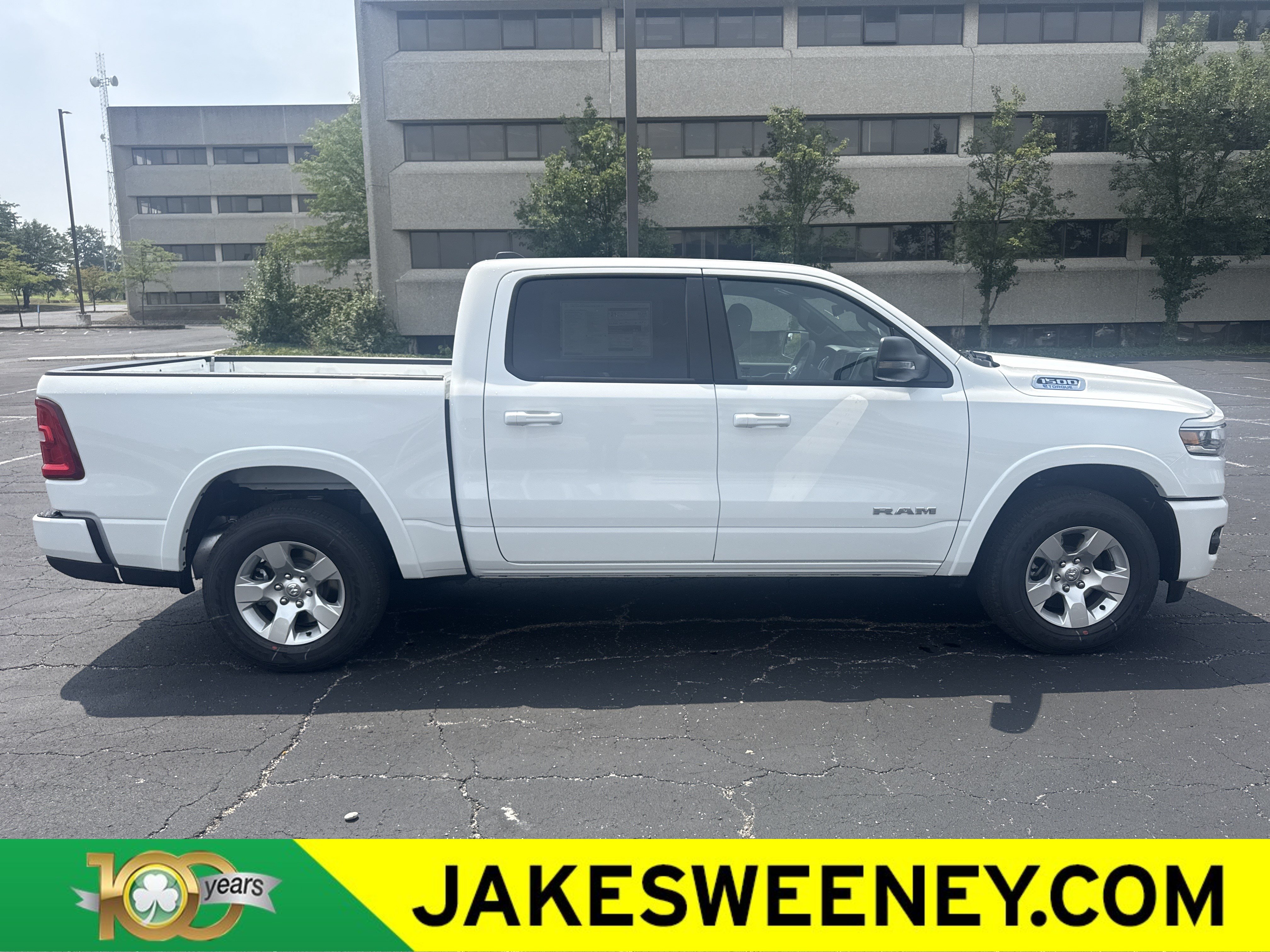 New 2026 RAM 1500 Big Horn AWD/4WD image 11