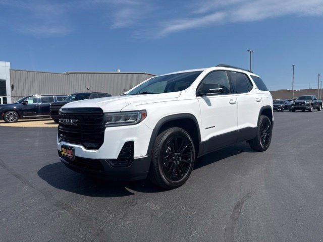 Used 2023 GMC Acadia SLE w/ Driver Convenience Package FWD image 3