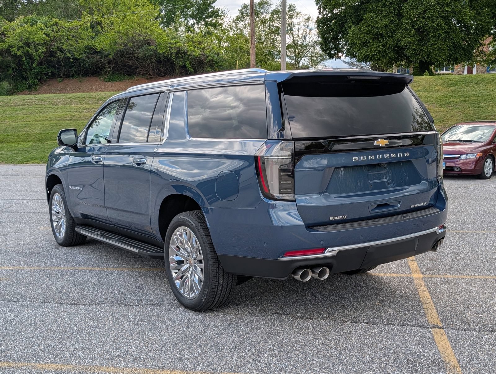 New 2026 Chevrolet Suburban Premier w/ Sun And Tow Package AWD/4WD image 3