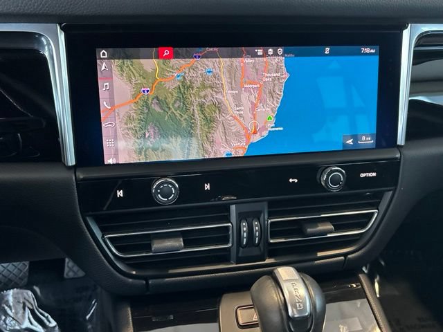 Used 2022 Porsche Macan S AWD/4WD image 29