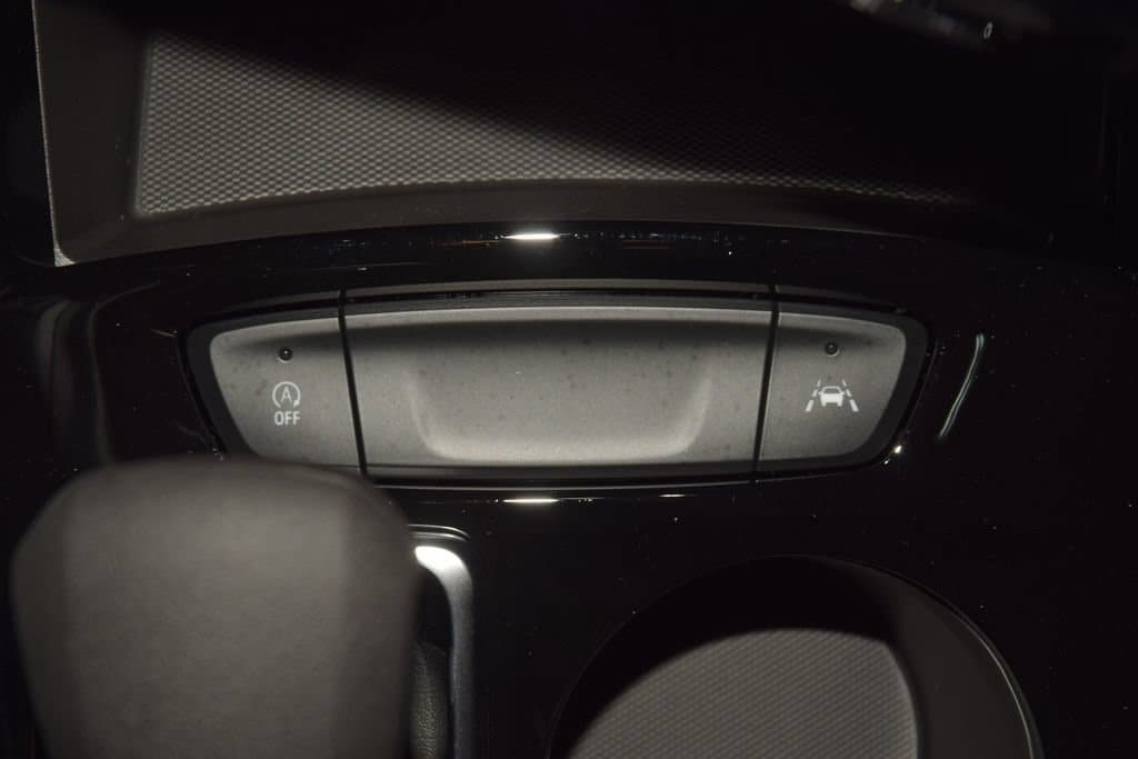 New 2026 Chevrolet Trax RS w/ Driver Confidence Package FWD image 32