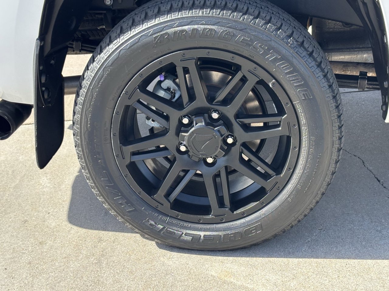 Used 2019 Toyota Tundra SR5 w/ SR5 Upgrade Package AWD/4WD image 7