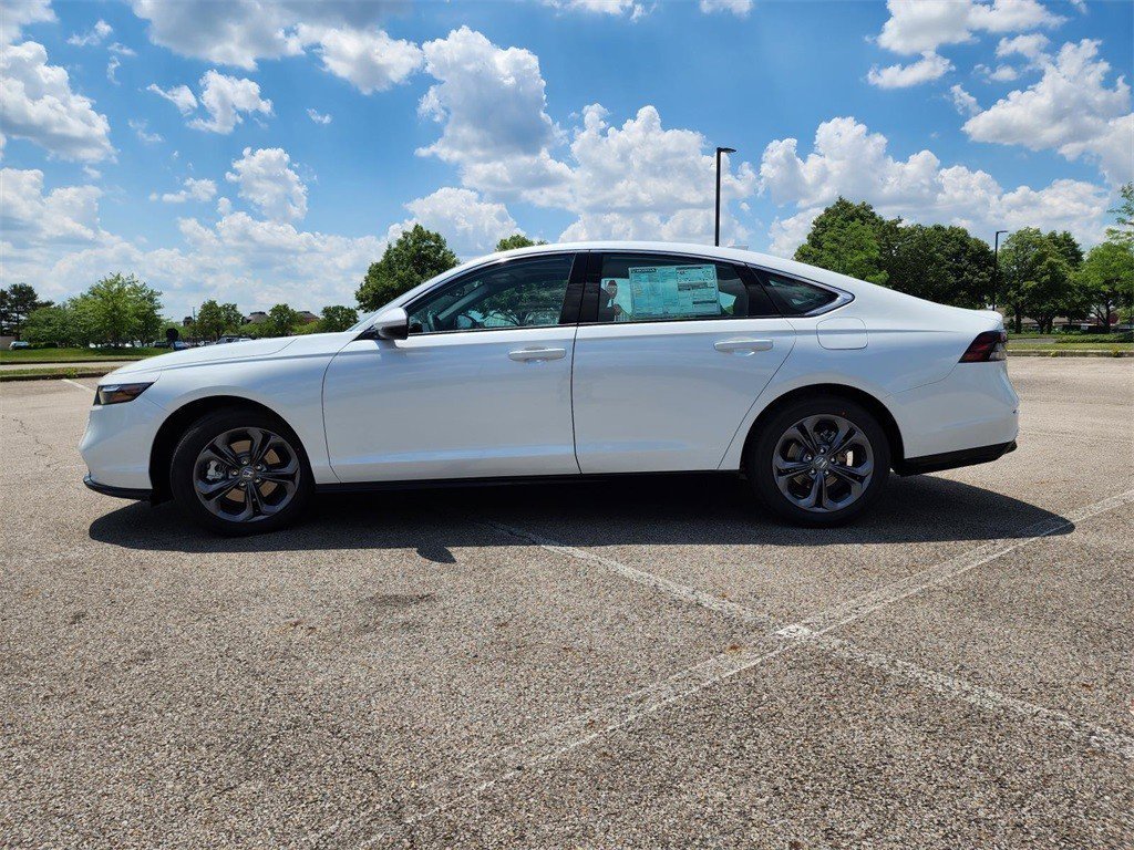 Used 2024 Honda Accord EX-L image 11