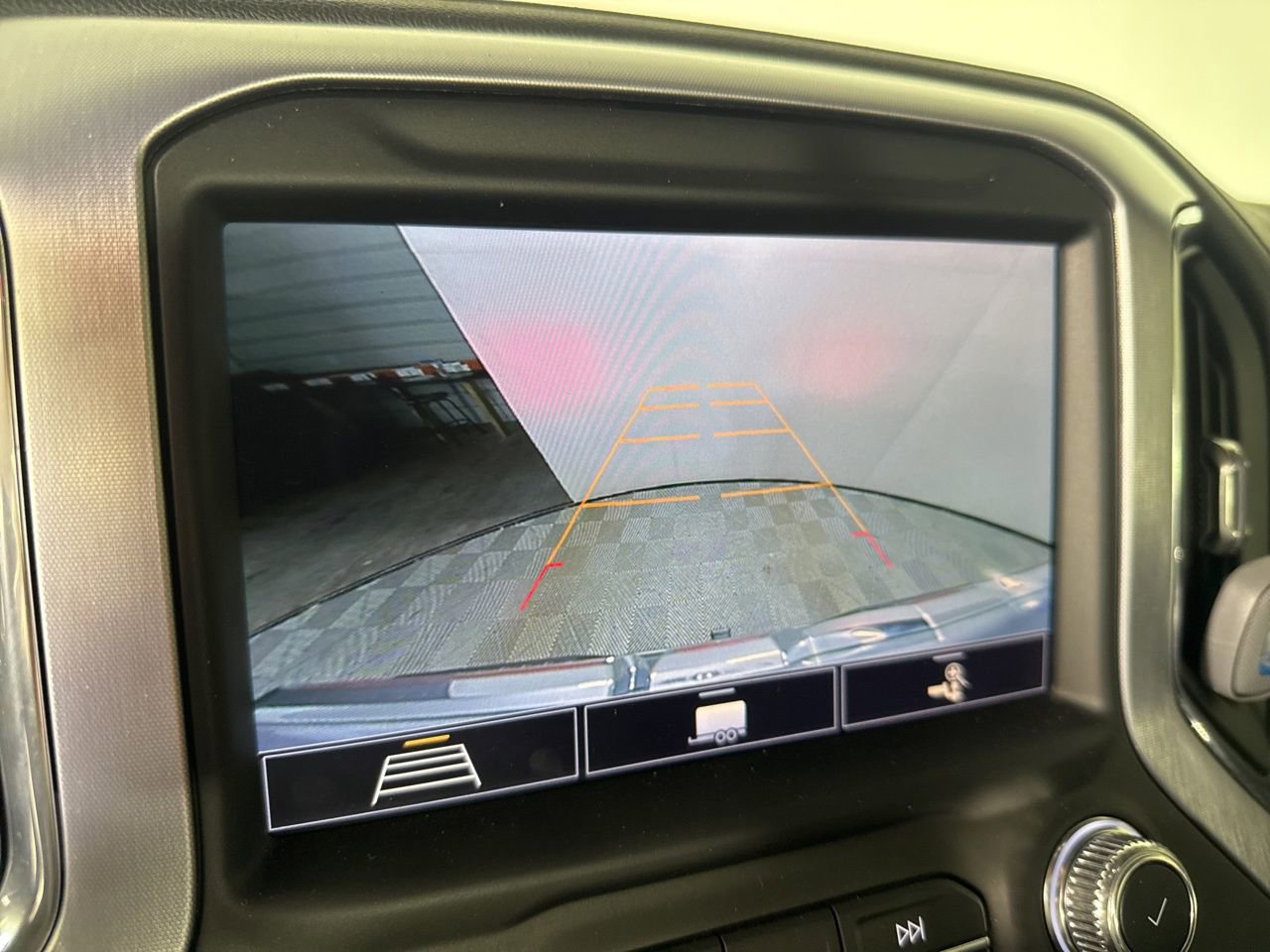 Used 2020 GMC Sierra 1500 SLT w/ SLT Premium Package image 18