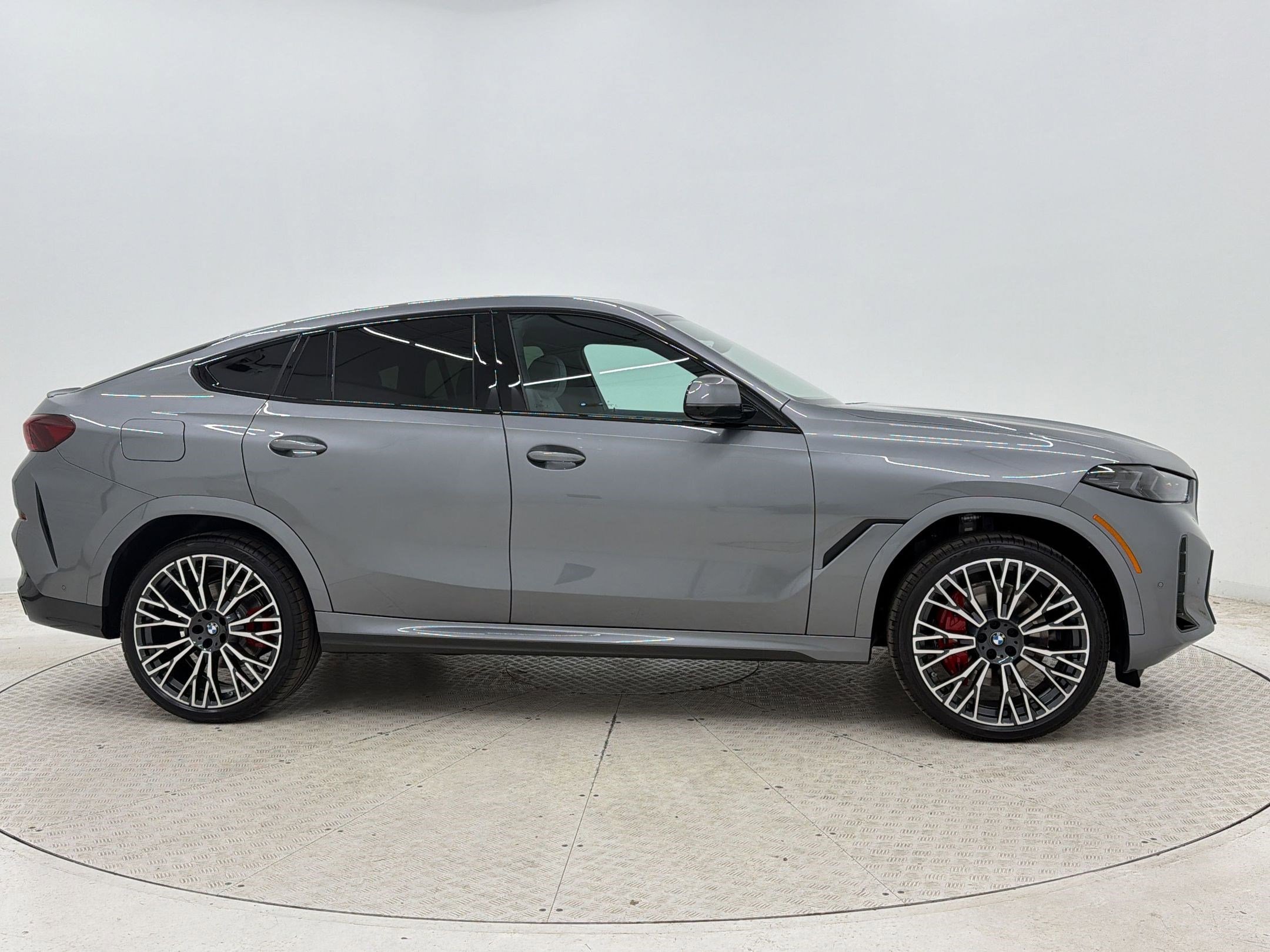New 2027 BMW X6 xDrive40i AWD/4WD image 8